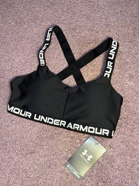 Under Armour Black Crossback Sports Bra with Logo Band *BRAND NEW*